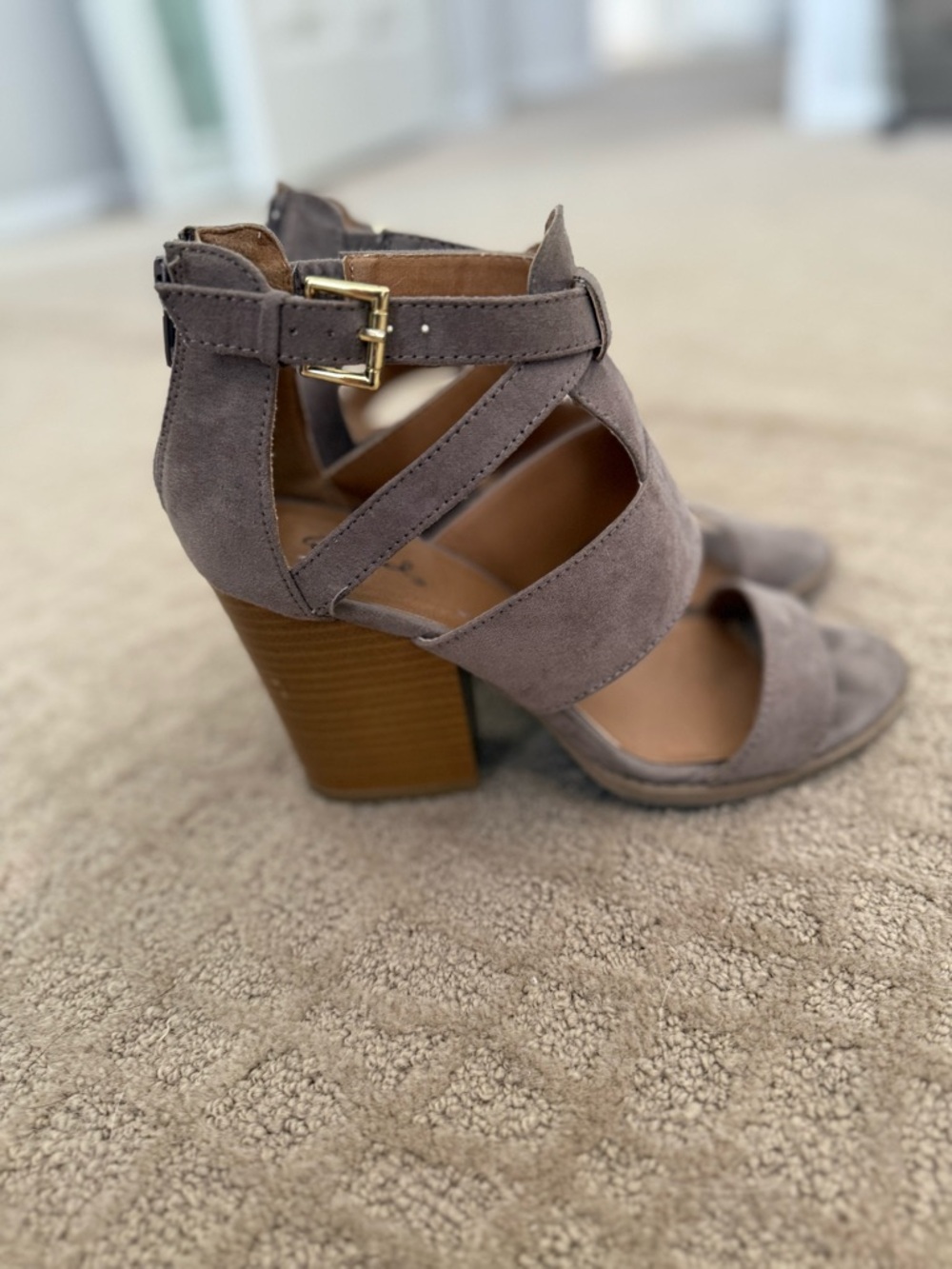 Qupid Gray Taupe Suede Strappy Block Heel Sandals
